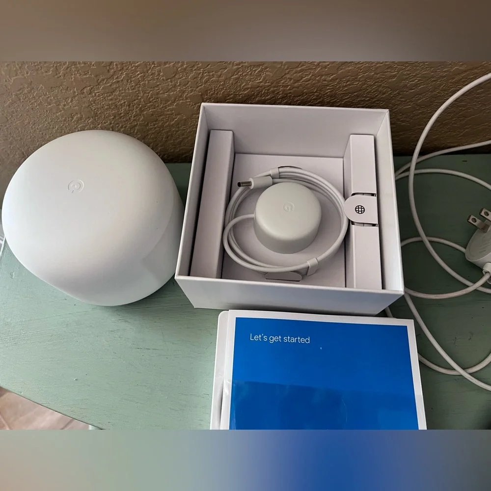 New in box Google Nest Mesh WiFi AC2200 H2D 2200 square feet of coverage - Picture 2 of 6